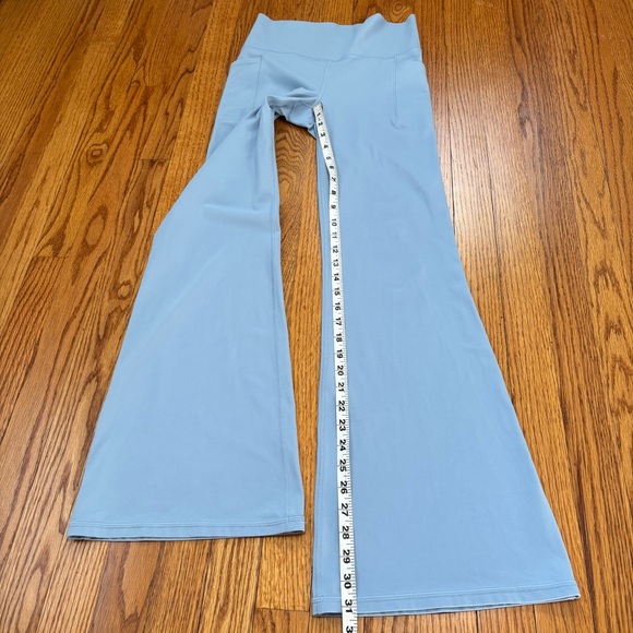 ATHLETA legging salutation stash flare leg baby blue high rise pull on yoga pant - Picture 13 of 16